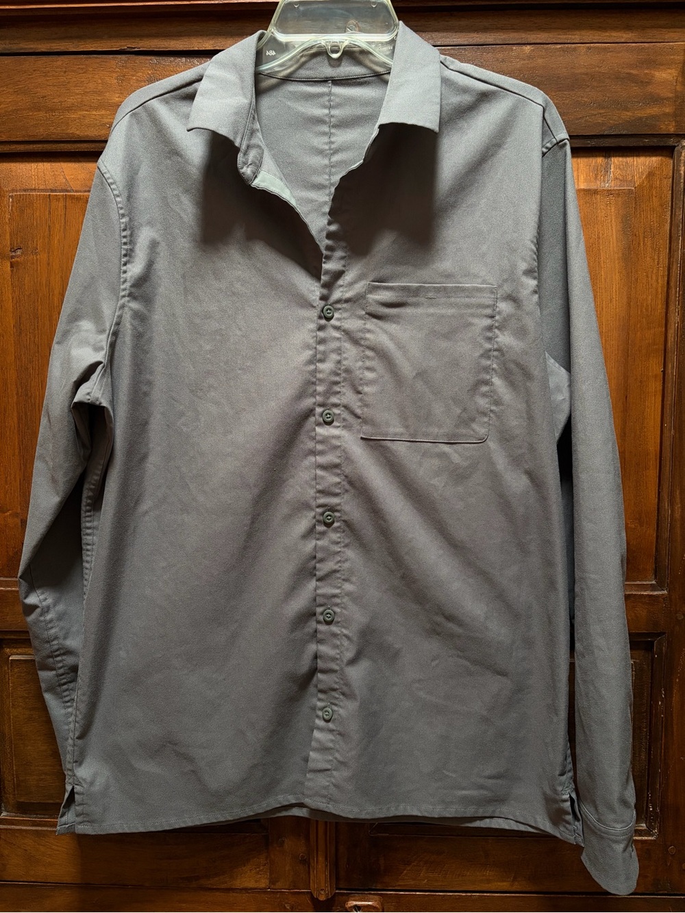 Lululemon Men's Long Sleeve Button-Up Shirt size L
